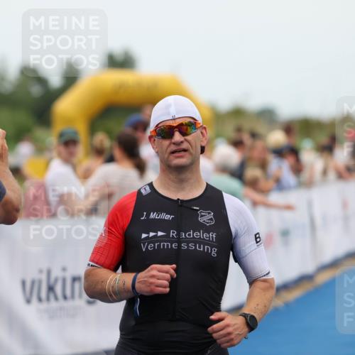 22.06.2025 - Viking Triathlon Michael Strokosch http://msf.ph/oto/8070675 22.06.2025 15:26:41 Ziel 220, 385 meine-sportfotos.de