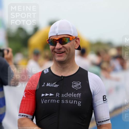 22.06.2025 - Viking Triathlon Michael Strokosch http://msf.ph/oto/8070689 22.06.2025 15:26:42 Ziel 220, 385 meine-sportfotos.de