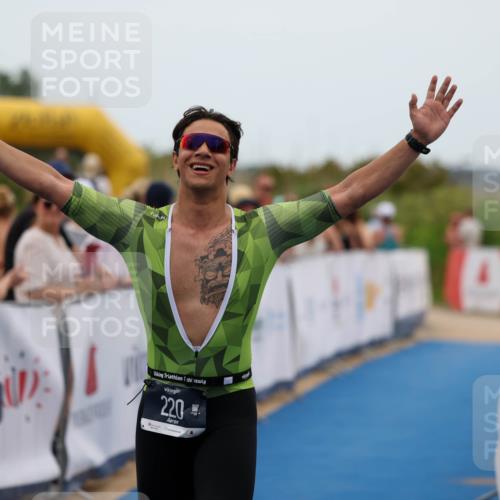 22.06.2025 - Viking Triathlon Michael Strokosch http://msf.ph/oto/8070710 22.06.2025 15:26:48 Ziel 220 meine-sportfotos.de