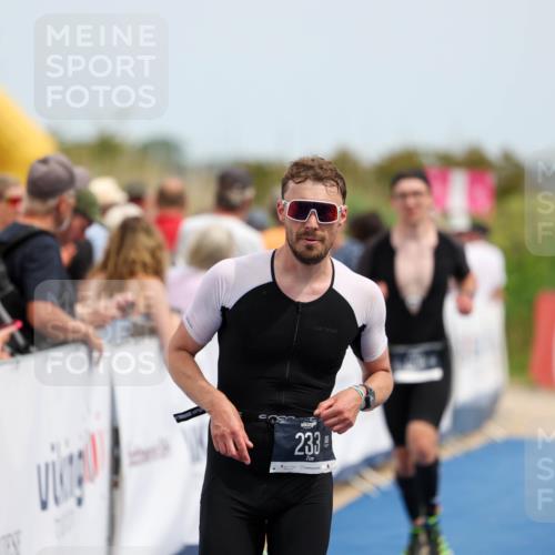 22.06.2025 - Viking Triathlon Michael Strokosch http://msf.ph/oto/8070801 22.06.2025 14:58:45 Ziel 233, 508 meine-sportfotos.de