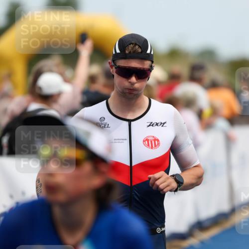 22.06.2025 - Viking Triathlon Michael Strokosch http://msf.ph/oto/8070925 22.06.2025 14:59:18 Ziel 196, 611 meine-sportfotos.de