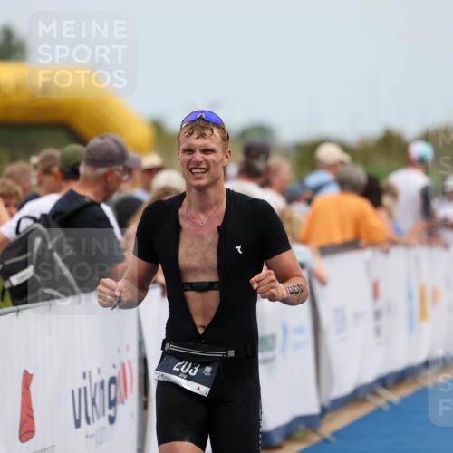 22.06.2025 - Viking Triathlon Michael Strokosch http://msf.ph/oto/8070938 22.06.2025 14:59:47 Ziel 203 meine-sportfotos.de