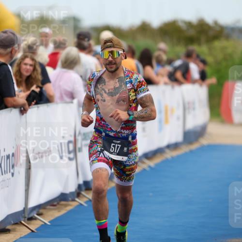 22.06.2025 - Viking Triathlon Michael Strokosch http://msf.ph/oto/8070970 22.06.2025 15:00:05 Ziel 517 meine-sportfotos.de