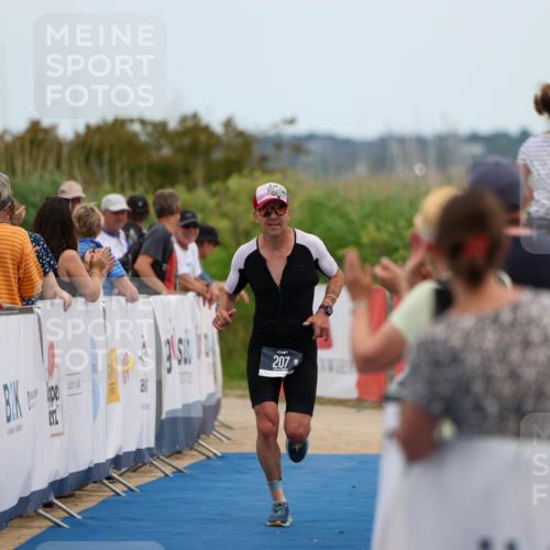 22.06.2025 - Viking Triathlon Michael Strokosch http://msf.ph/oto/8070994 22.06.2025 15:00:20 Ziel 207 meine-sportfotos.de