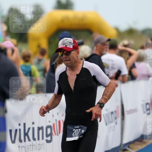 22.06.2025 - Viking Triathlon Michael Strokosch http://msf.ph/oto/8071023 22.06.2025 15:00:24 Ziel 207 meine-sportfotos.de