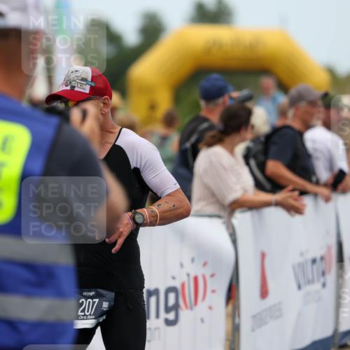 22.06.2025 - Viking Triathlon Michael Strokosch http://msf.ph/oto/8071028 22.06.2025 15:00:25 Ziel 207 meine-sportfotos.de