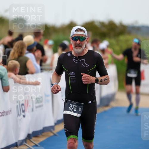 22.06.2025 - Viking Triathlon Michael Strokosch http://msf.ph/oto/8071111 22.06.2025 15:27:10 Ziel 370, 375 meine-sportfotos.de