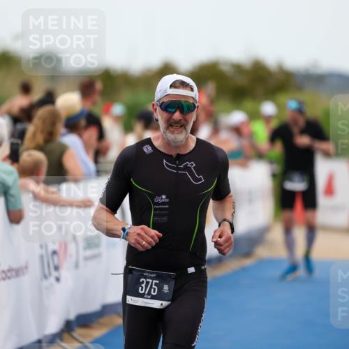 22.06.2025 - Viking Triathlon Michael Strokosch http://msf.ph/oto/8071115 22.06.2025 15:27:10 Ziel 370, 375 meine-sportfotos.de