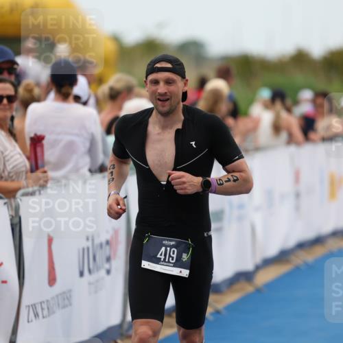 22.06.2025 - Viking Triathlon Michael Strokosch http://msf.ph/oto/8071217 22.06.2025 15:27:47 Ziel 419 meine-sportfotos.de