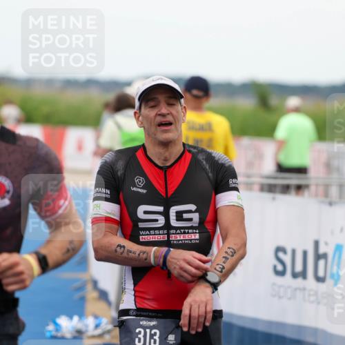 22.06.2025 - Viking Triathlon Michael Strokosch http://msf.ph/oto/8071252 22.06.2025 15:28:07 Ziel 61, 313 meine-sportfotos.de