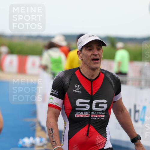 22.06.2025 - Viking Triathlon Michael Strokosch http://msf.ph/oto/8071259 22.06.2025 15:28:08 Ziel 61, 313 meine-sportfotos.de