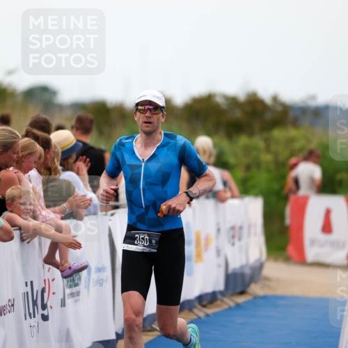 22.06.2025 - Viking Triathlon Michael Strokosch http://msf.ph/oto/8071270 22.06.2025 15:28:29 Ziel 157, 350 meine-sportfotos.de