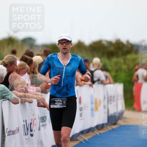 22.06.2025 - Viking Triathlon Michael Strokosch http://msf.ph/oto/8071272 22.06.2025 15:28:30 Ziel 157, 350 meine-sportfotos.de