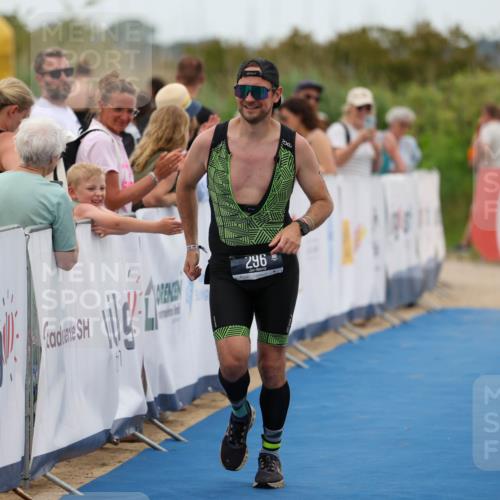 22.06.2025 - Viking Triathlon Michael Strokosch http://msf.ph/oto/8071311 22.06.2025 15:28:48 Ziel 296 meine-sportfotos.de