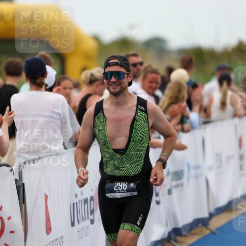 22.06.2025 - Viking Triathlon Michael Strokosch http://msf.ph/oto/8071322 22.06.2025 15:28:50 Ziel 296 meine-sportfotos.de