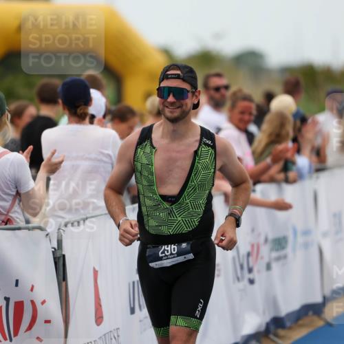 22.06.2025 - Viking Triathlon Michael Strokosch http://msf.ph/oto/8071325 22.06.2025 15:28:50 Ziel 296 meine-sportfotos.de