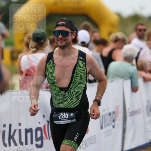 22.06.2025 - Viking Triathlon Michael Strokosch http://msf.ph/oto/8071330 22.06.2025 15:28:50 Ziel 296 meine-sportfotos.de