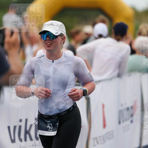 22.06.2025 - Viking Triathlon Michael Strokosch http://msf.ph/oto/8071359 22.06.2025 15:28:58 Ziel 47 meine-sportfotos.de