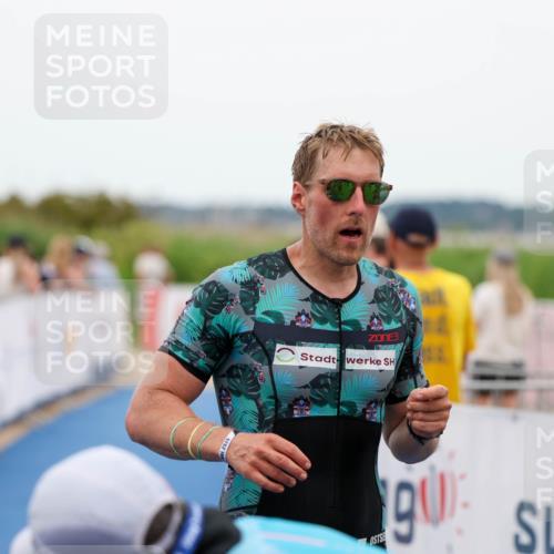22.06.2025 - Viking Triathlon Michael Strokosch http://msf.ph/oto/8071400 22.06.2025 15:29:24 Ziel 376 meine-sportfotos.de