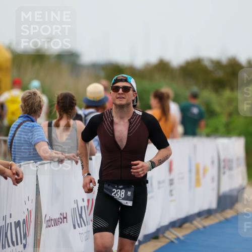 22.06.2025 - Viking Triathlon Michael Strokosch http://msf.ph/oto/8071522 22.06.2025 15:44:25 Ziel 238 meine-sportfotos.de