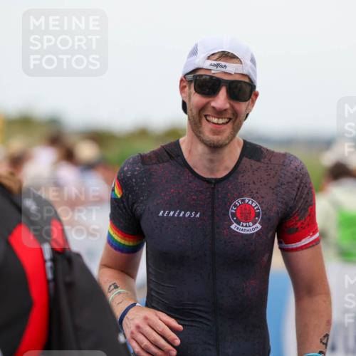 22.06.2025 - Viking Triathlon Michael Strokosch http://msf.ph/oto/8071536 22.06.2025 15:30:09 Ziel 217, 433 meine-sportfotos.de