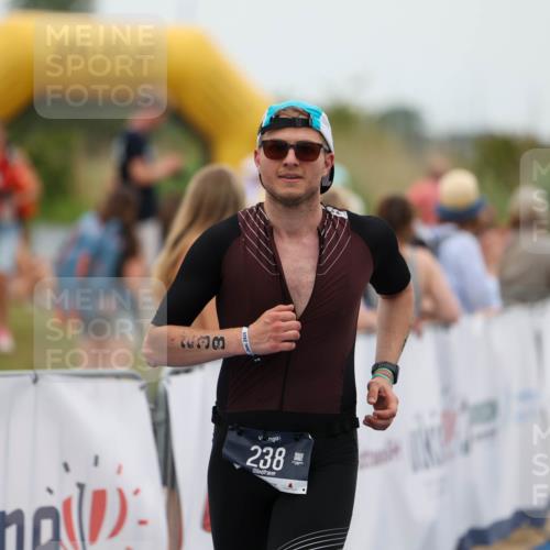 22.06.2025 - Viking Triathlon Michael Strokosch http://msf.ph/oto/8071544 22.06.2025 15:44:27 Ziel 238 meine-sportfotos.de