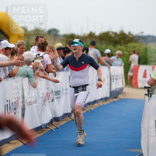 22.06.2025 - Viking Triathlon Michael Strokosch http://msf.ph/oto/8071545 22.06.2025 15:30:12 Ziel 217, 433 meine-sportfotos.de