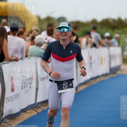 22.06.2025 - Viking Triathlon Michael Strokosch http://msf.ph/oto/8071573 22.06.2025 15:30:14 Ziel 217 meine-sportfotos.de