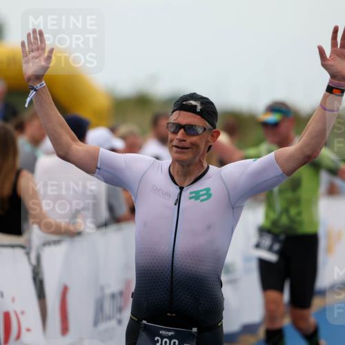 22.06.2025 - Viking Triathlon Michael Strokosch http://msf.ph/oto/8071669 22.06.2025 15:30:47 Ziel 50, 386 meine-sportfotos.de