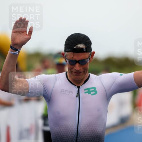 22.06.2025 - Viking Triathlon Michael Strokosch http://msf.ph/oto/8071686 22.06.2025 15:30:48 Ziel 50, 386 meine-sportfotos.de