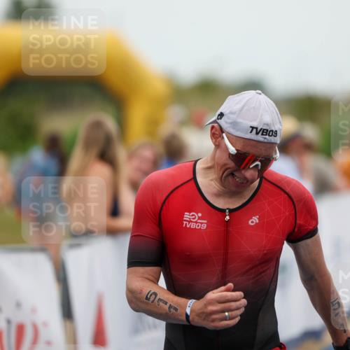22.06.2025 - Viking Triathlon Michael Strokosch http://msf.ph/oto/8071762 22.06.2025 15:45:12 Ziel 511 meine-sportfotos.de