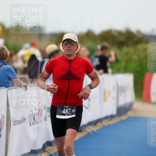 22.06.2025 - Viking Triathlon Michael Strokosch http://msf.ph/oto/8071781 22.06.2025 15:45:43 Ziel 482 meine-sportfotos.de