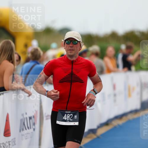 22.06.2025 - Viking Triathlon Michael Strokosch http://msf.ph/oto/8071796 22.06.2025 15:45:44 Ziel 482 meine-sportfotos.de