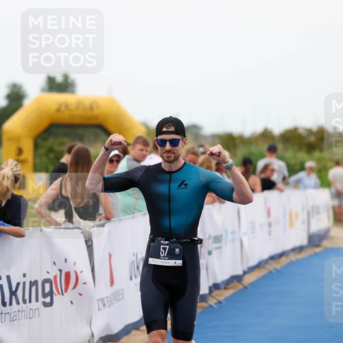 22.06.2025 - Viking Triathlon Michael Strokosch http://msf.ph/oto/8071946 22.06.2025 15:33:51 Ziel 57 meine-sportfotos.de