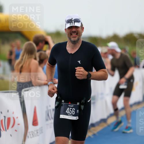 22.06.2025 - Viking Triathlon Michael Strokosch http://msf.ph/oto/8072004 22.06.2025 15:46:48 Ziel 456 meine-sportfotos.de