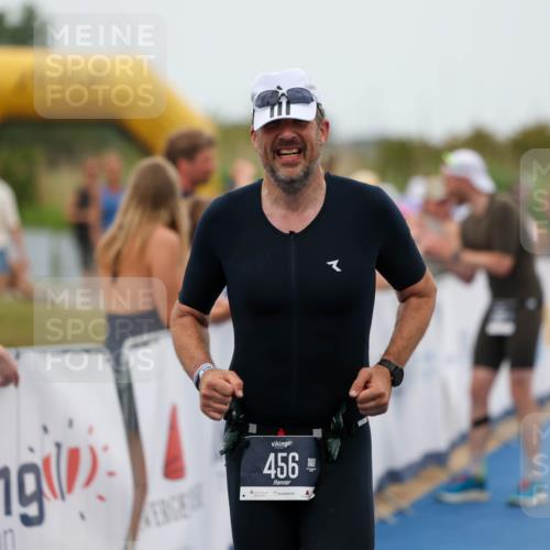 22.06.2025 - Viking Triathlon Michael Strokosch http://msf.ph/oto/8072007 22.06.2025 15:46:48 Ziel 456 meine-sportfotos.de