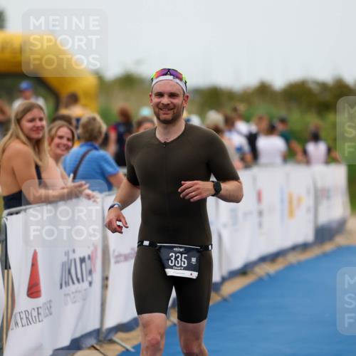 22.06.2025 - Viking Triathlon Michael Strokosch http://msf.ph/oto/8072040 22.06.2025 15:46:54 Ziel 335, 456 meine-sportfotos.de