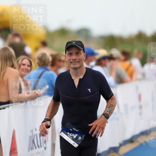 22.06.2025 - Viking Triathlon Michael Strokosch http://msf.ph/oto/8072091 22.06.2025 15:47:23 Ziel 204 meine-sportfotos.de