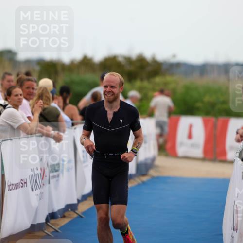 22.06.2025 - Viking Triathlon Michael Strokosch http://msf.ph/oto/8072096 22.06.2025 15:34:33 Ziel 225 meine-sportfotos.de