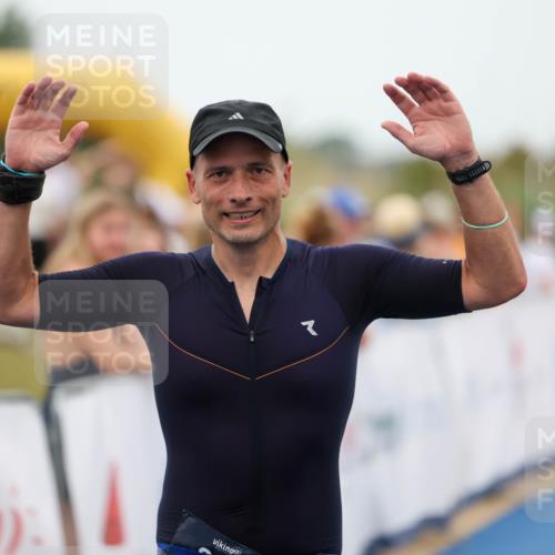 22.06.2025 - Viking Triathlon Michael Strokosch http://msf.ph/oto/8072112 22.06.2025 15:47:24 Ziel 204 meine-sportfotos.de