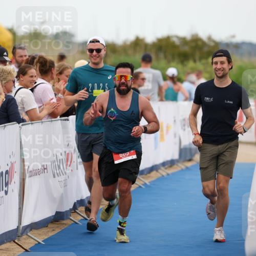 22.06.2025 - Viking Triathlon Michael Strokosch http://msf.ph/oto/8072287 22.06.2025 15:35:31 Ziel 609 meine-sportfotos.de