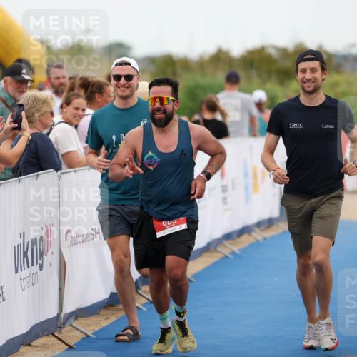 22.06.2025 - Viking Triathlon Michael Strokosch http://msf.ph/oto/8072293 22.06.2025 15:35:32 Ziel 609 meine-sportfotos.de