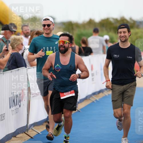 22.06.2025 - Viking Triathlon Michael Strokosch http://msf.ph/oto/8072295 22.06.2025 15:35:32 Ziel 609 meine-sportfotos.de
