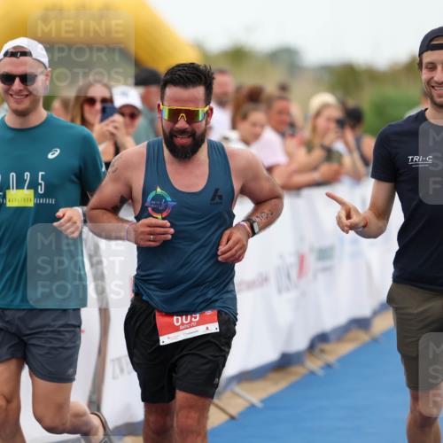 22.06.2025 - Viking Triathlon Michael Strokosch http://msf.ph/oto/8072311 22.06.2025 15:35:33 Ziel 609 meine-sportfotos.de