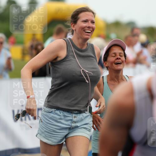 22.06.2025 - Viking Triathlon Michael Strokosch http://msf.ph/oto/8072415 22.06.2025 15:37:09 Ziel 450, 480, 659 meine-sportfotos.de