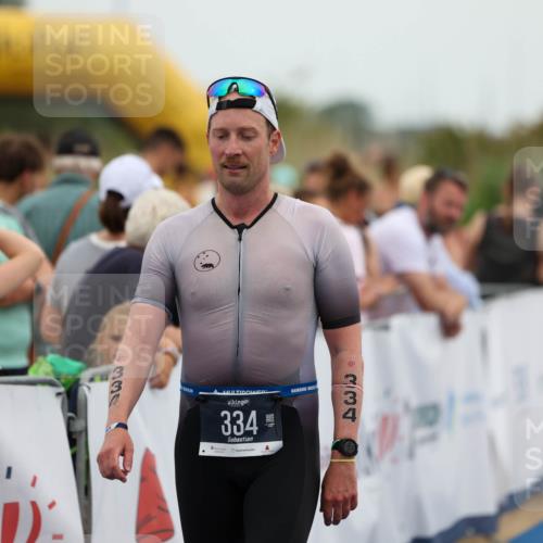 22.06.2025 - Viking Triathlon Michael Strokosch http://msf.ph/oto/8072497 22.06.2025 15:38:23 Ziel 334 meine-sportfotos.de