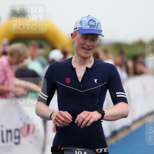 22.06.2025 - Viking Triathlon Michael Strokosch http://msf.ph/oto/8072578 22.06.2025 15:39:00 Ziel 194 meine-sportfotos.de