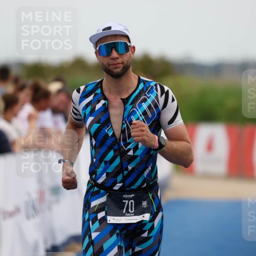 22.06.2025 - Viking Triathlon Michael Strokosch http://msf.ph/oto/8072611 22.06.2025 15:39:10 Ziel 70 meine-sportfotos.de