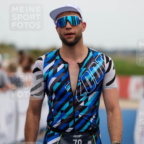 22.06.2025 - Viking Triathlon Michael Strokosch http://msf.ph/oto/8072630 22.06.2025 15:39:12 Ziel 70 meine-sportfotos.de