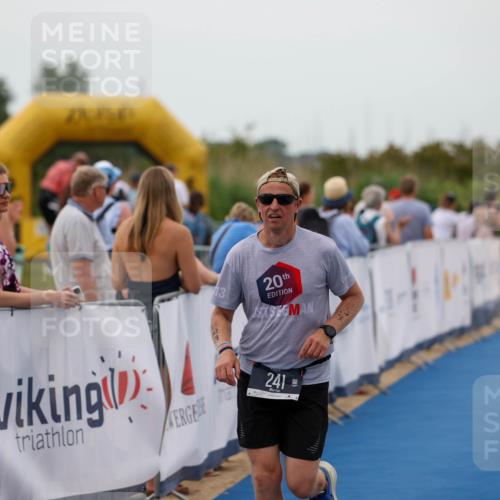 22.06.2025 - Viking Triathlon Michael Strokosch http://msf.ph/oto/8072656 22.06.2025 15:54:19 Ziel 43, 241 meine-sportfotos.de